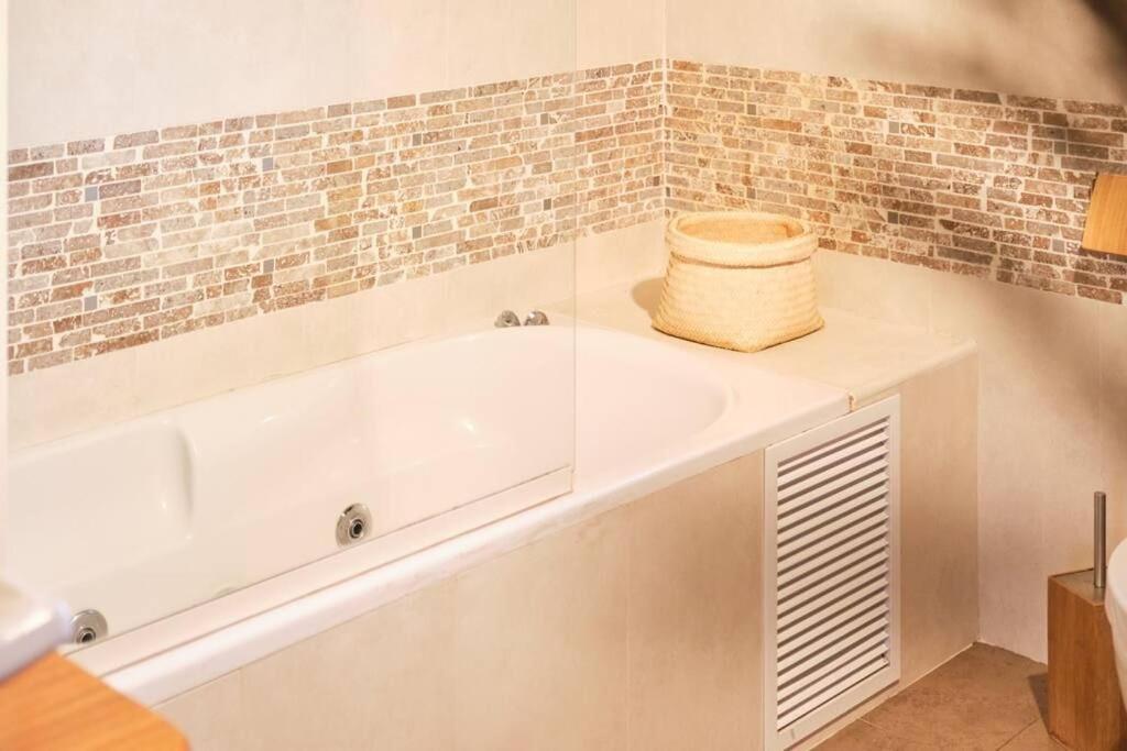 شقة Atico Duplex Garaje Y Wifi Gratis بانتيكوسا المظهر الخارجي الصورة